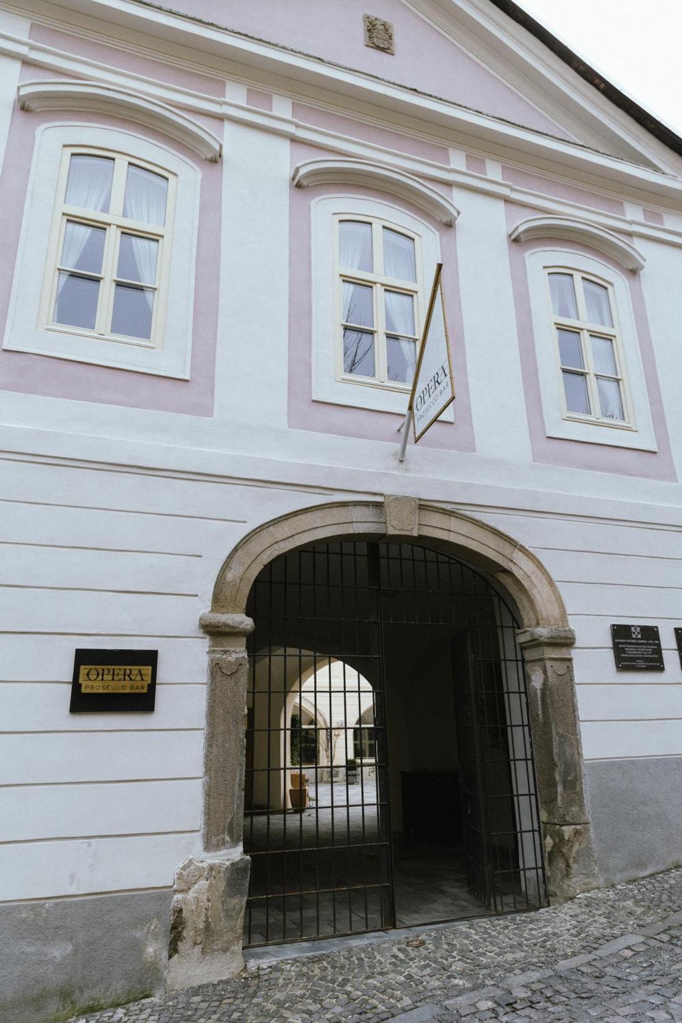 Opera Apartments Banska Stiavnica Exterior photo